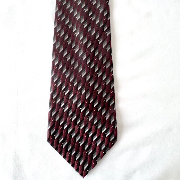 Van Heusen Neck Tie, 100% Silk, Handmade, Dark Red, Gray and Black, EUC - Picture 3 of 9